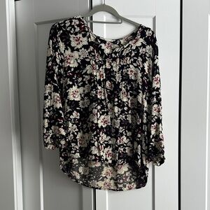 Fun 2 Fun Black and Cream Floral Blouse